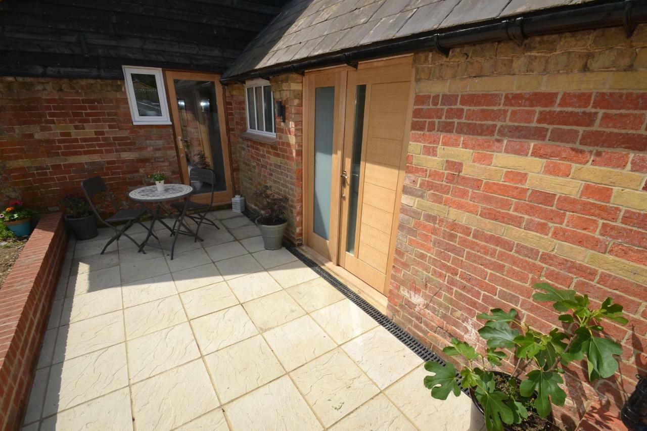 Alberts Dairy Cottage East Cowes Exteriör bild